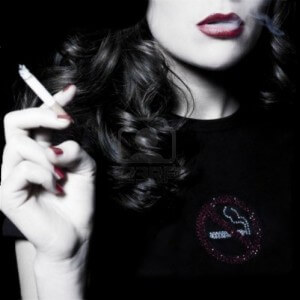 tabaco afecta a las uñas