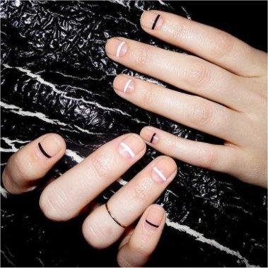 Manicura minimalista Manicura minimalista