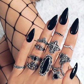 Uñas roqueras y Manicura punk 2018 - Uñas y Estética Blog