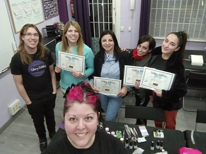 Foto con las alumnas del curso de uñas completo profesional. Convocatoria de Enero 2019 Foto con las alumnas del curso de uñas completo profesional. Convocatoria de Enero 2019