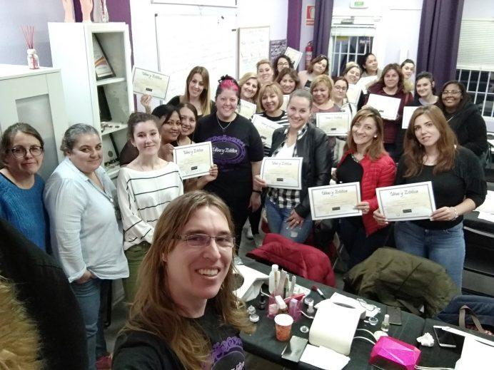 Foto de las alumnas del curso de uñas de gel y acrílico del día 24/02/19 Foto de las alumnas del curso de uñas de gel y acrílico del día 24/02/19